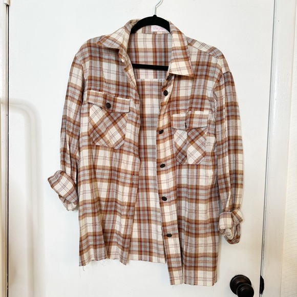 Pink lily plaid button down top - Picture 5 of 8